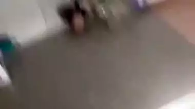 Indian Instagram influencer sowing big boobs MMS