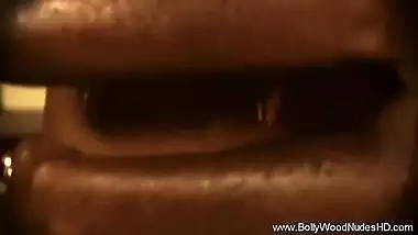 Bronze Babe Is Stunning When Naked