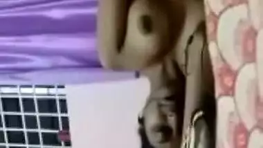 Today Exclusive- Cute Desi Girl Showing Boobs To Lover On Video Call Part 1