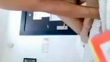 Desi performs XXX show to leak video where she is nailed by her fucker