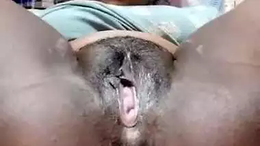 Mallu sex beauty girl spreading big ass viral MMS