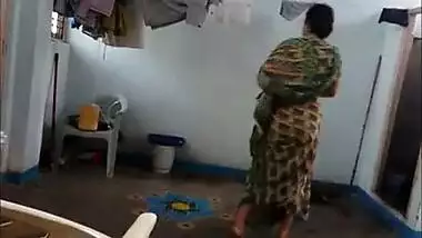 Desi is caught on the XXX camera exposing her sex boobies in bathroom