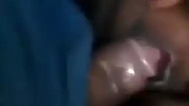 Fatty Desi woman meets her XXX lover for great sex in the MMS video