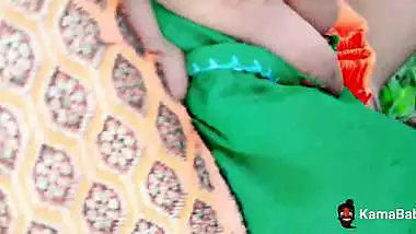 Village Bhabhi gets fuck outdoors in the bush in local sex