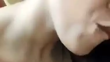 Delhi girlfriend in bra sucks her boyfriend dick