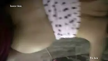 In Night , Indian Teen Gets Fucked On Stairs And Cum On Neck
