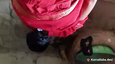 Cheating wife quickly sucks a dick and gets fuck