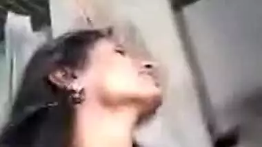 Sexy Indian aunty puts small boobs on view but tries to hide her face