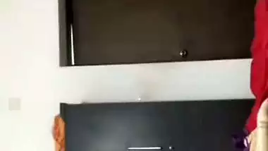 Huge boobs mom naked after bath caught by son viral MMS