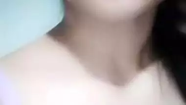 Shy Indian XXX babe showing her teen boobs and pussy on cam