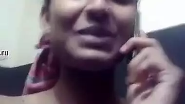 Today Exclusive- Desi Village Girl Showing Her Nude Body On Video Call