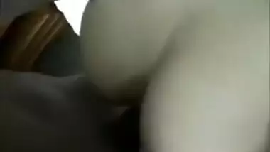 Home made desi sex sex tape of a hottie getting a creampie 