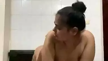 Chubby Bangladeshi couple sex MMS