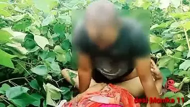 Seeing sister-in-law in the field alone, she took up the entire masha.