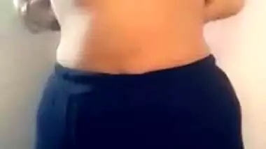 Indian MILF slowly takes her clothes off to expose the body in porn solo clip