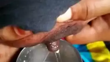 Porn industry needs to contact the Desi woman who can extract milk from nipples