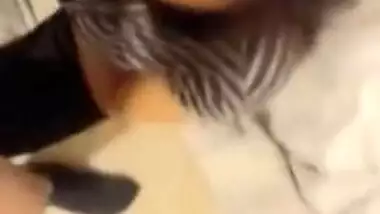 After date boy fucks Desi chick's mouth and films a XXX video MMS