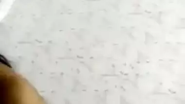 Desi woman is humped by husband who does XXX porn to leak to the web