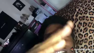 Sexy Chennai babe gives a crazy Tamil blowjob