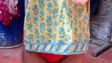 Indian bhabhi bath outdoor