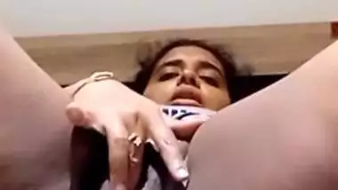 Today Exclusive -sexy Mallu Bhabhi Shows Her Boobs And Pussy Part 1