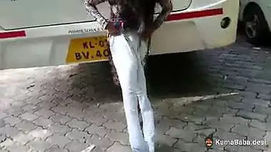 Tamil lady removes her salwar and panties outdoors