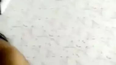 Desi woman is humped by husband who does XXX porn to leak to the web