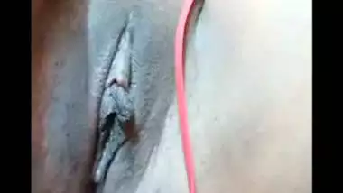 Cute girlfriend black pussy fingering on viral video call