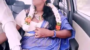 Indian car sex. Beautiful tourist aunty with driver. Telugu dirty talks.