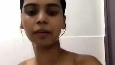 Today Exclusive- Cute Tamil Girl Record Her Nude Selfie Part 1