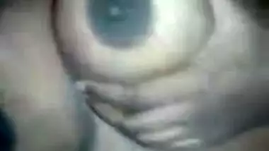 Bhabi XXX sex! Horny Madurai girl’s Tamil solo sex show