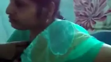 There's no problem for XXX Indian wife to pull sari up for loved man