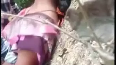 Caught village lovers devar & bhabhi while fucking outdoor, new desi mms