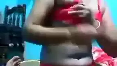 Desi MMS of a girl showing her boobs and sucking a dick