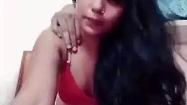 Cheating wife enjoys her lover’s dick deep in her cunt